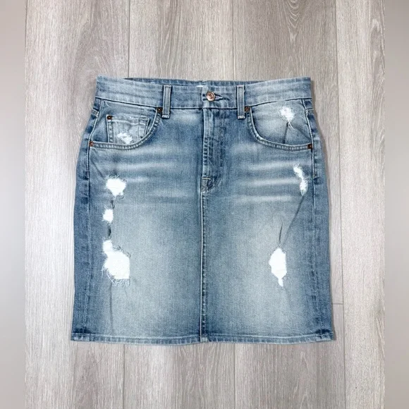 7 For All Mankind Light Blue Distressed Denim Pencil Skirt - Picture 4 of 9